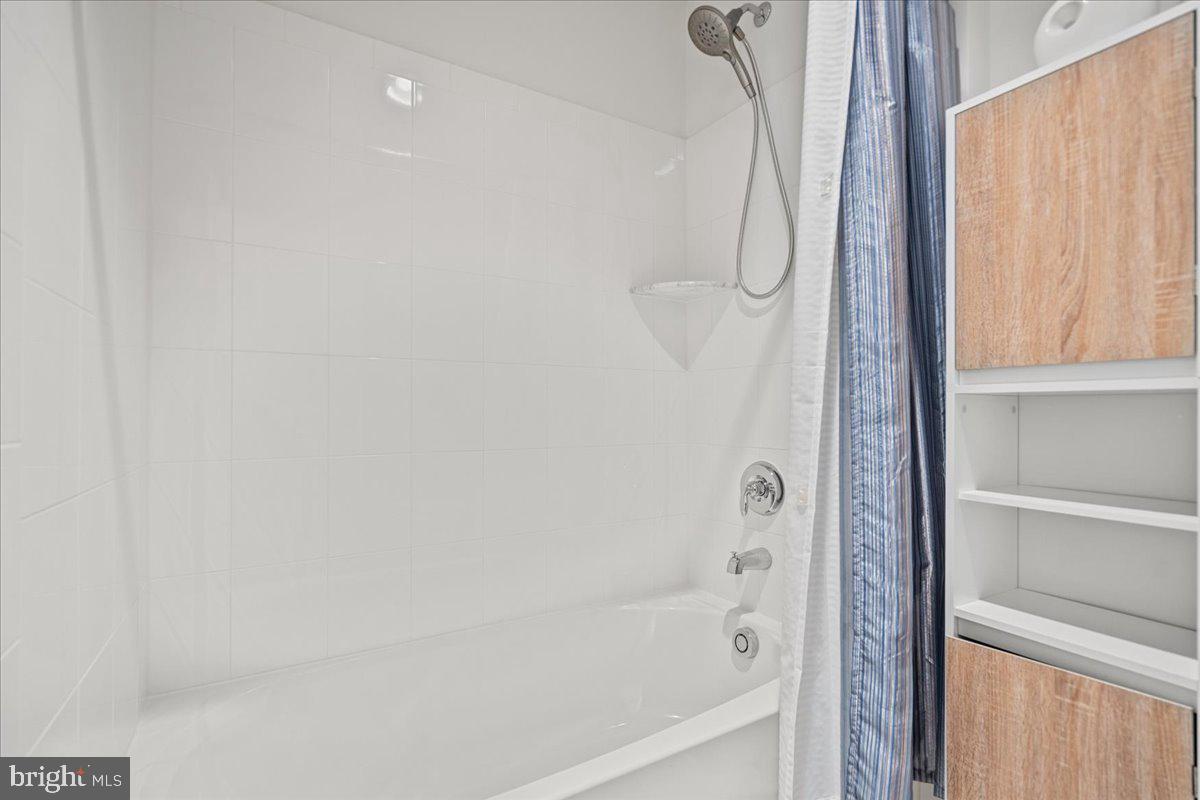 CREST OF ALEXANDRIA - Residential