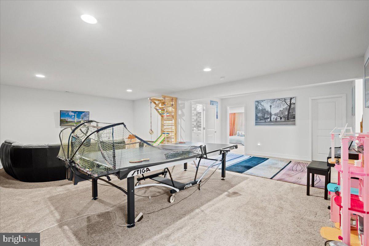 CREST OF ALEXANDRIA - Residential