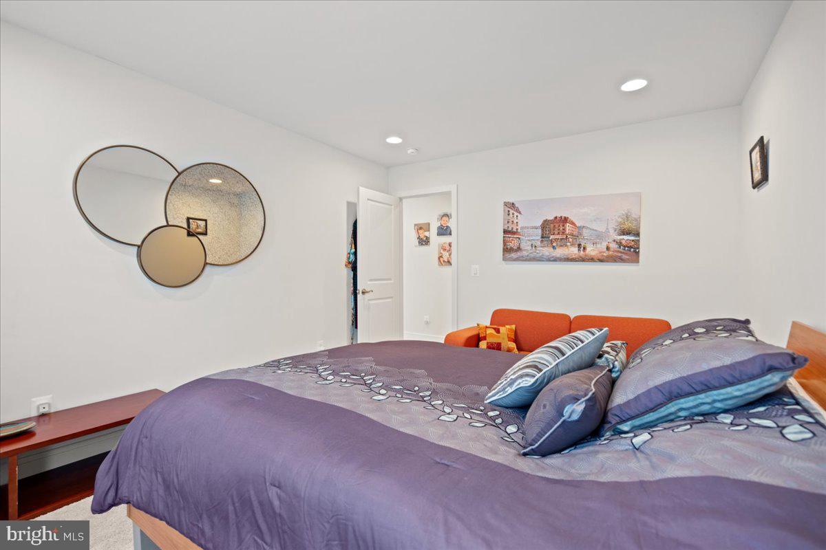 CREST OF ALEXANDRIA - Residential