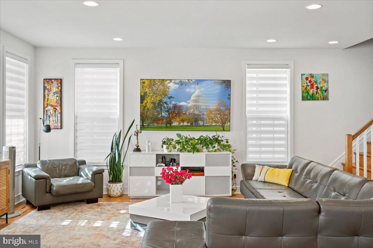 CREST OF ALEXANDRIA - Residential