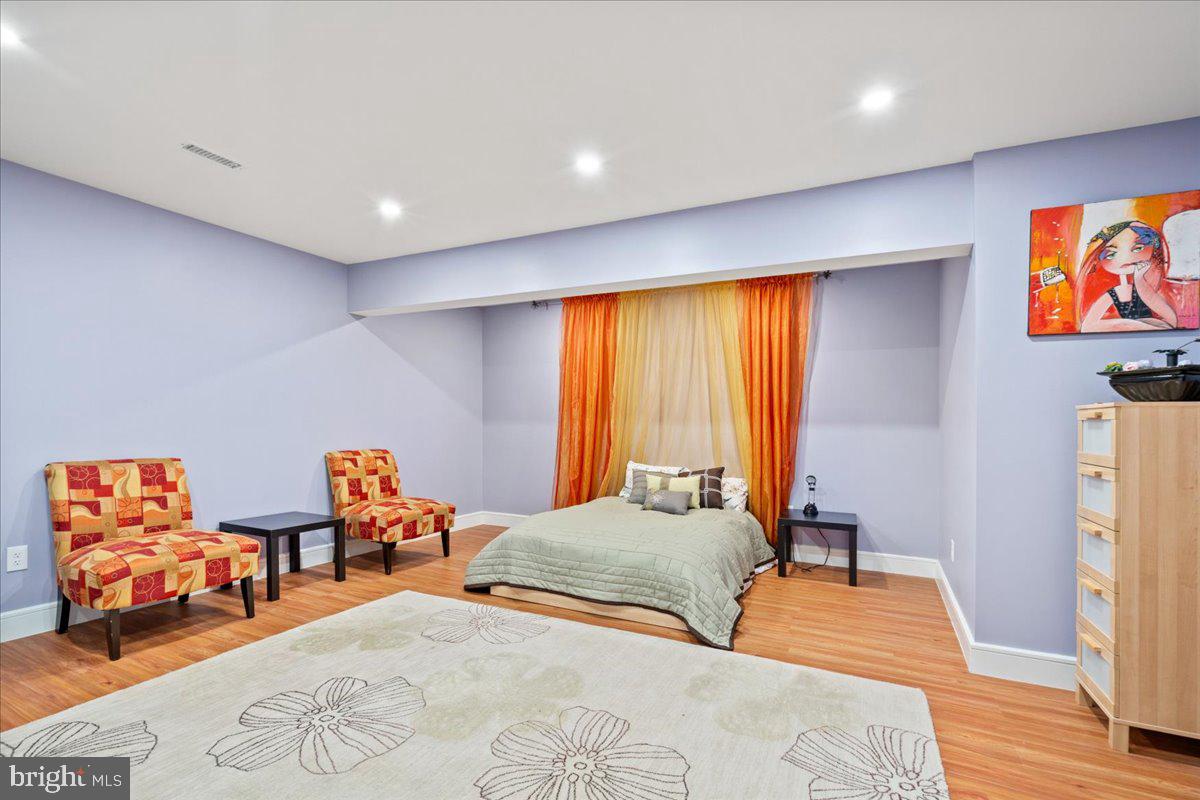 CREST OF ALEXANDRIA - Residential