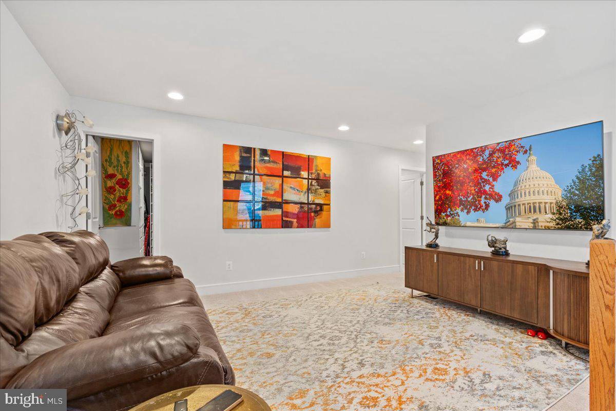 CREST OF ALEXANDRIA - Residential