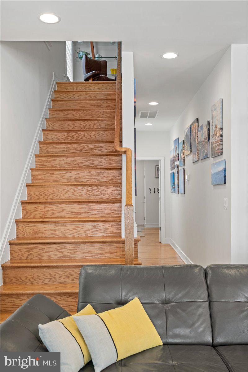 CREST OF ALEXANDRIA - Residential