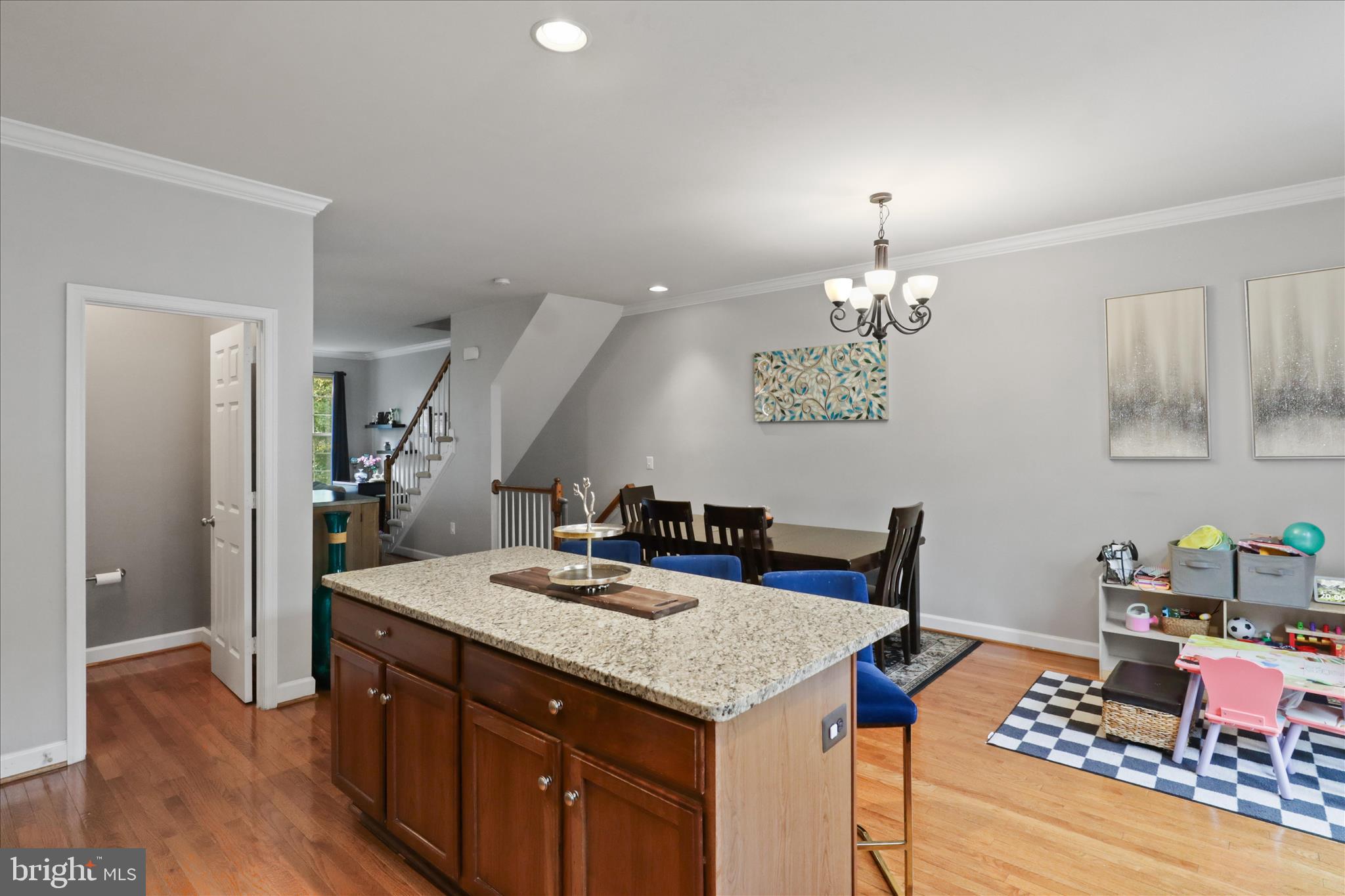 FAIR LAKES - Residential Lease