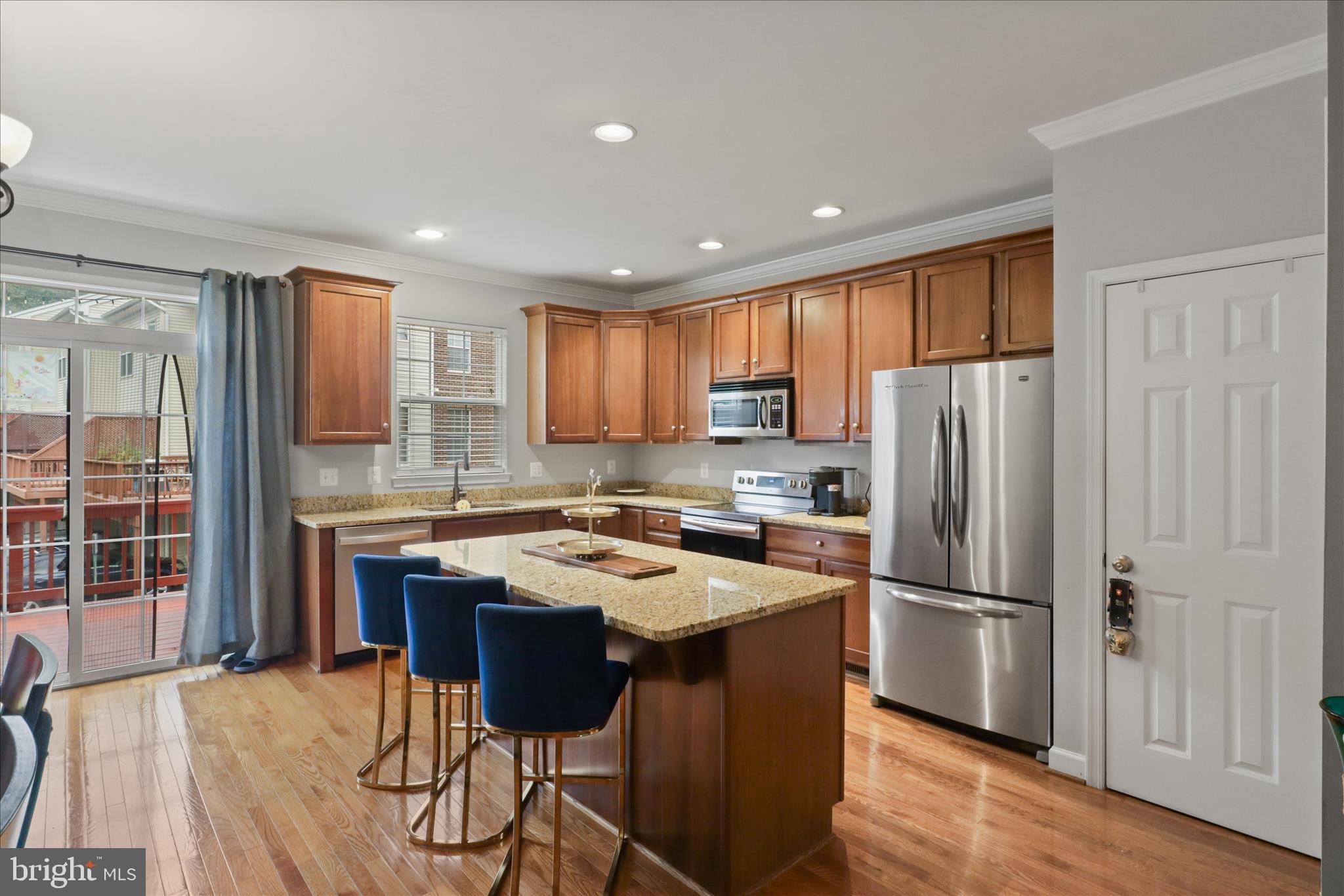 FAIR LAKES - Residential Lease