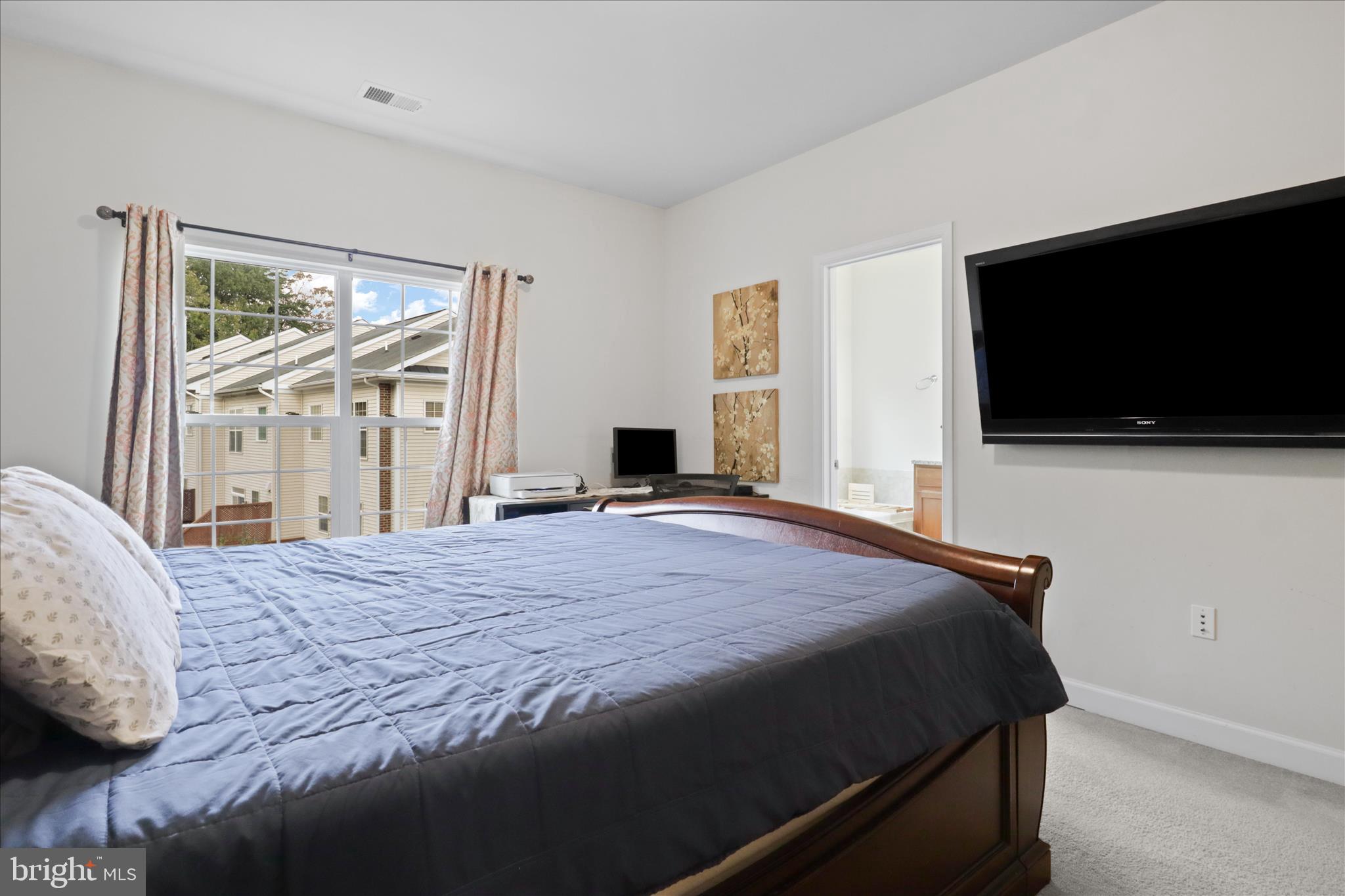 FAIR LAKES - Residential Lease