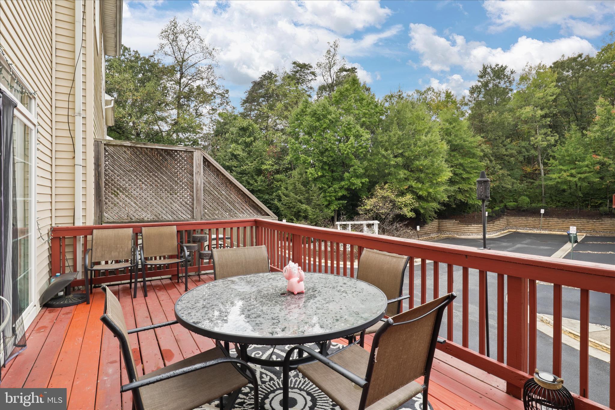 FAIR LAKES - Residential Lease