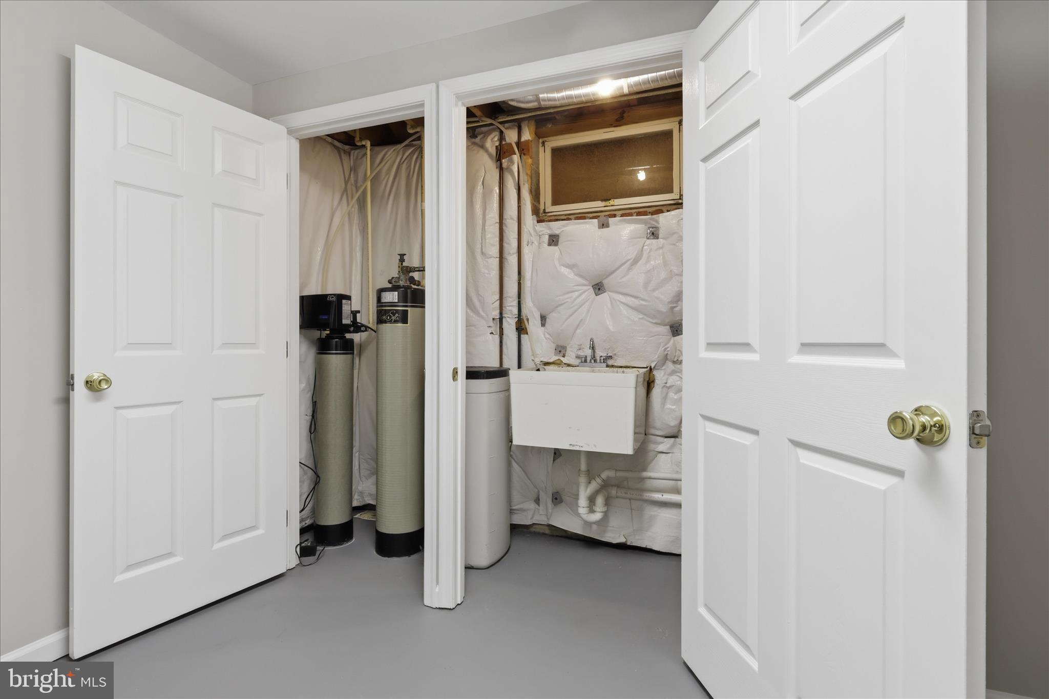 WHITTIER - Residential