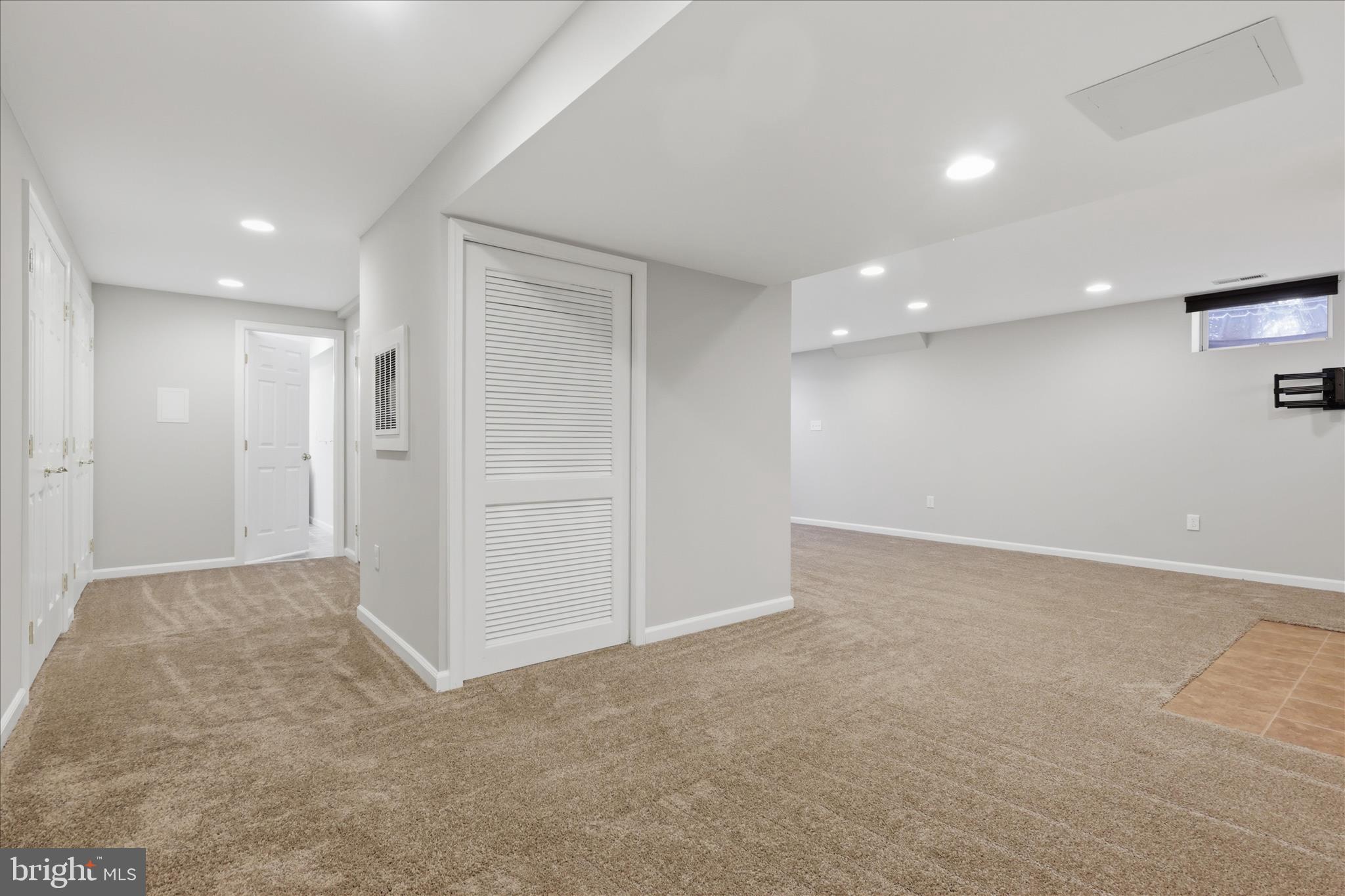 WHITTIER - Residential