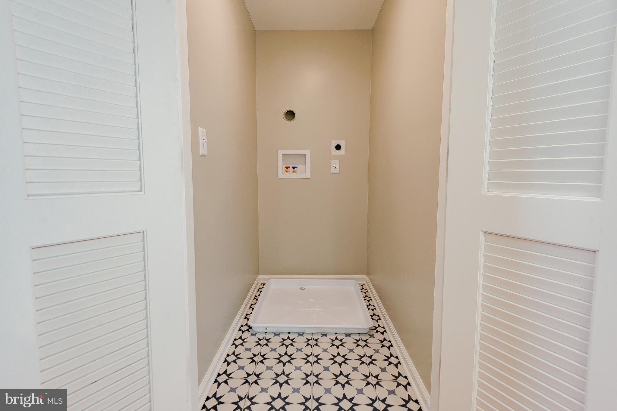 JOHNS HOPKINS - Residential