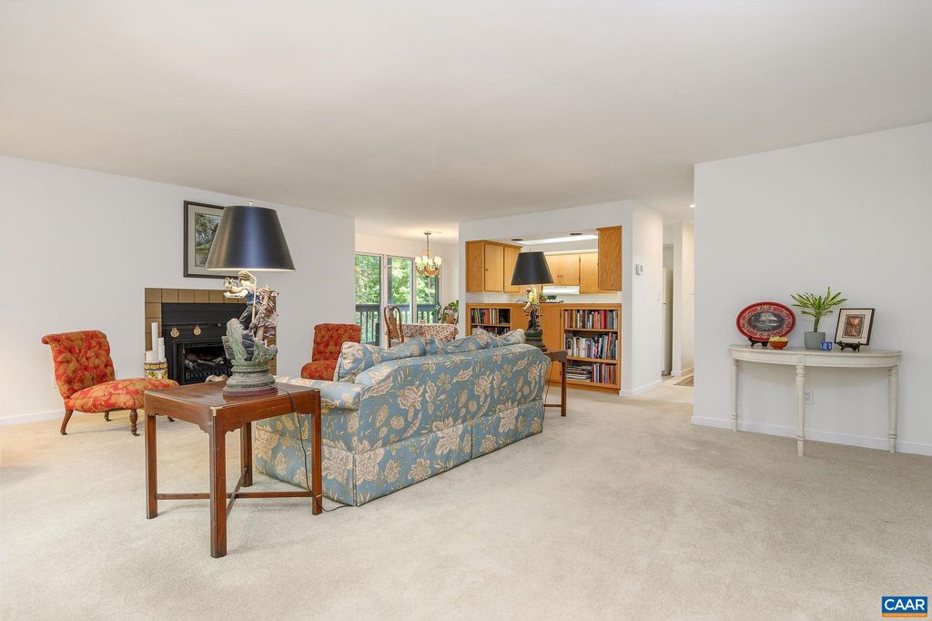 Photo of 207 NW 2nd St #D, CHARLOTTESVILLE, VA 22902 (MLS # 672977)