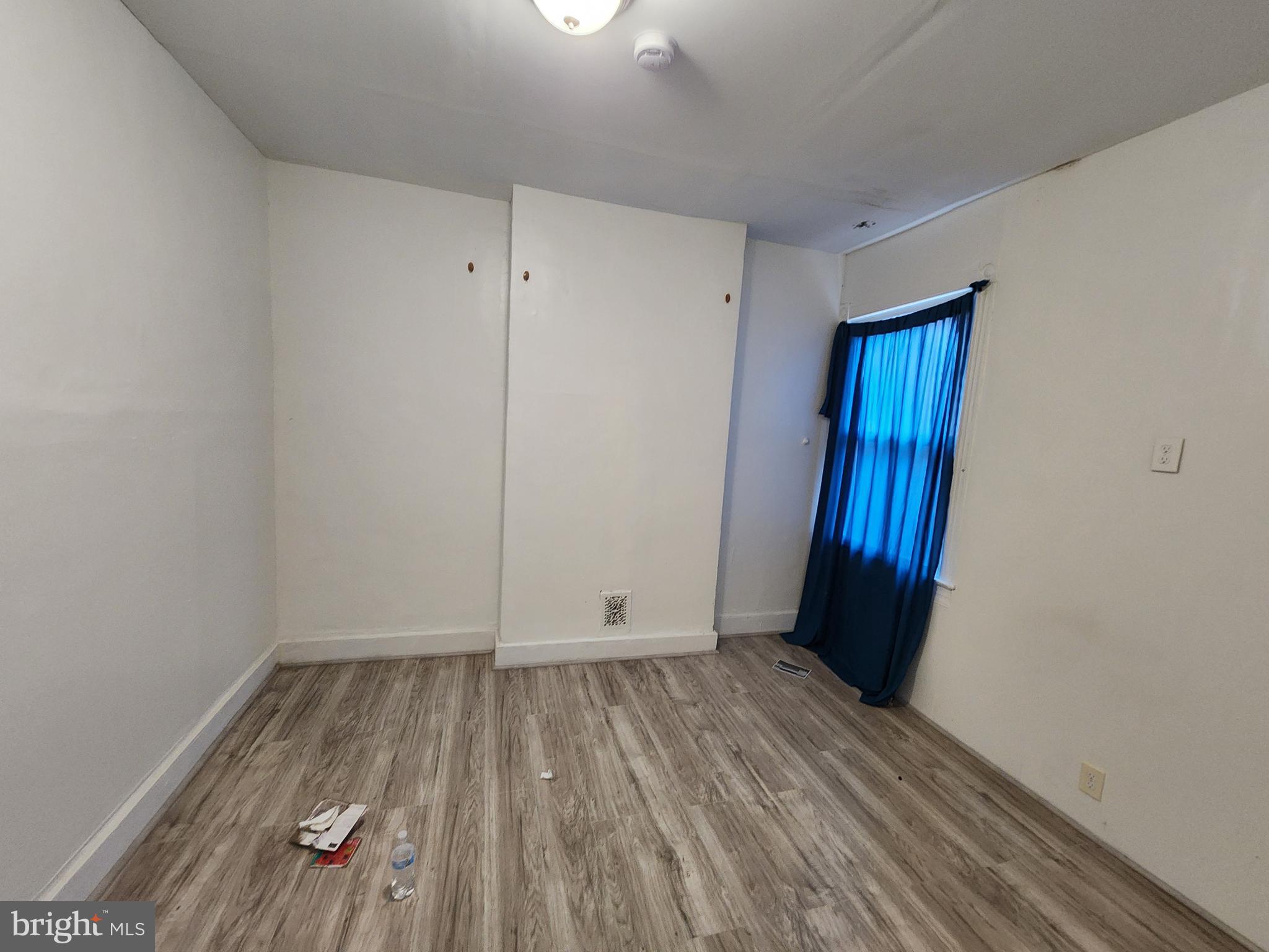 SANDTOWN-WINCHESTER - Residential