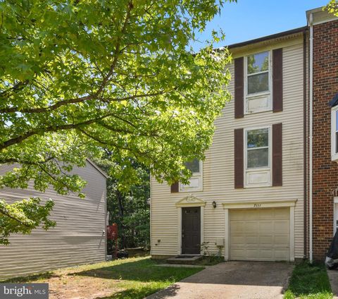Townhouse For Sale - 7111 Forbes Boulevard<br/> LANHAM, MD 20706