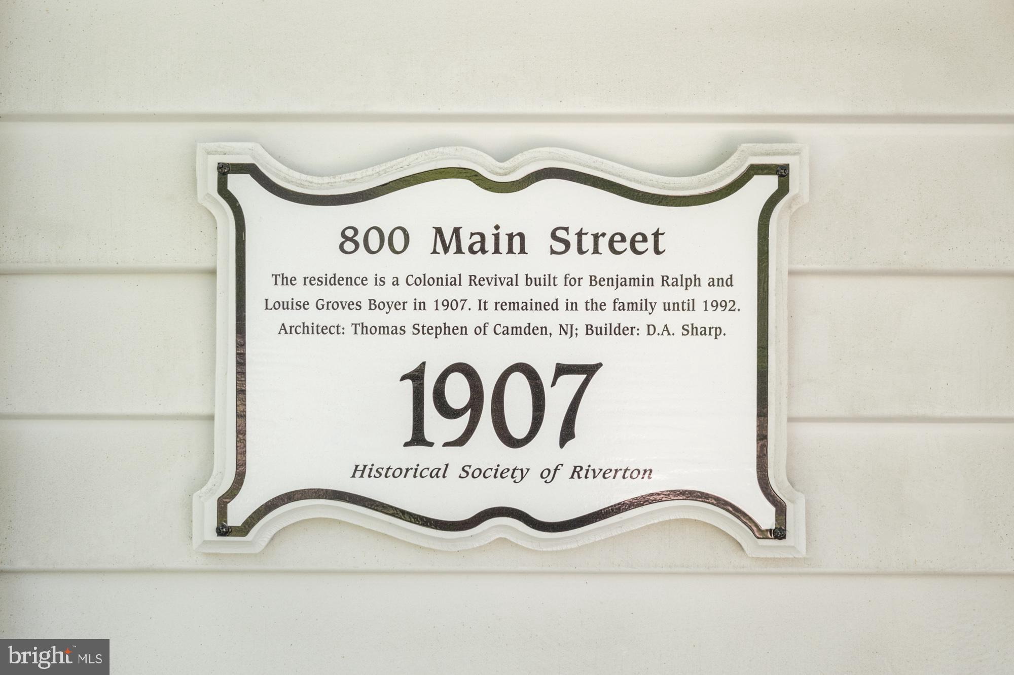 800 MAIN STREET