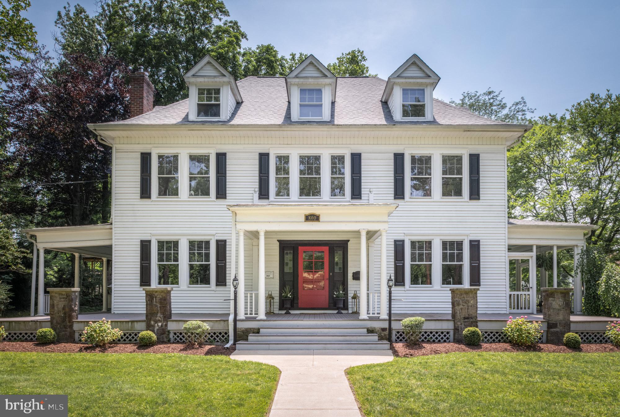 800 MAIN STREET