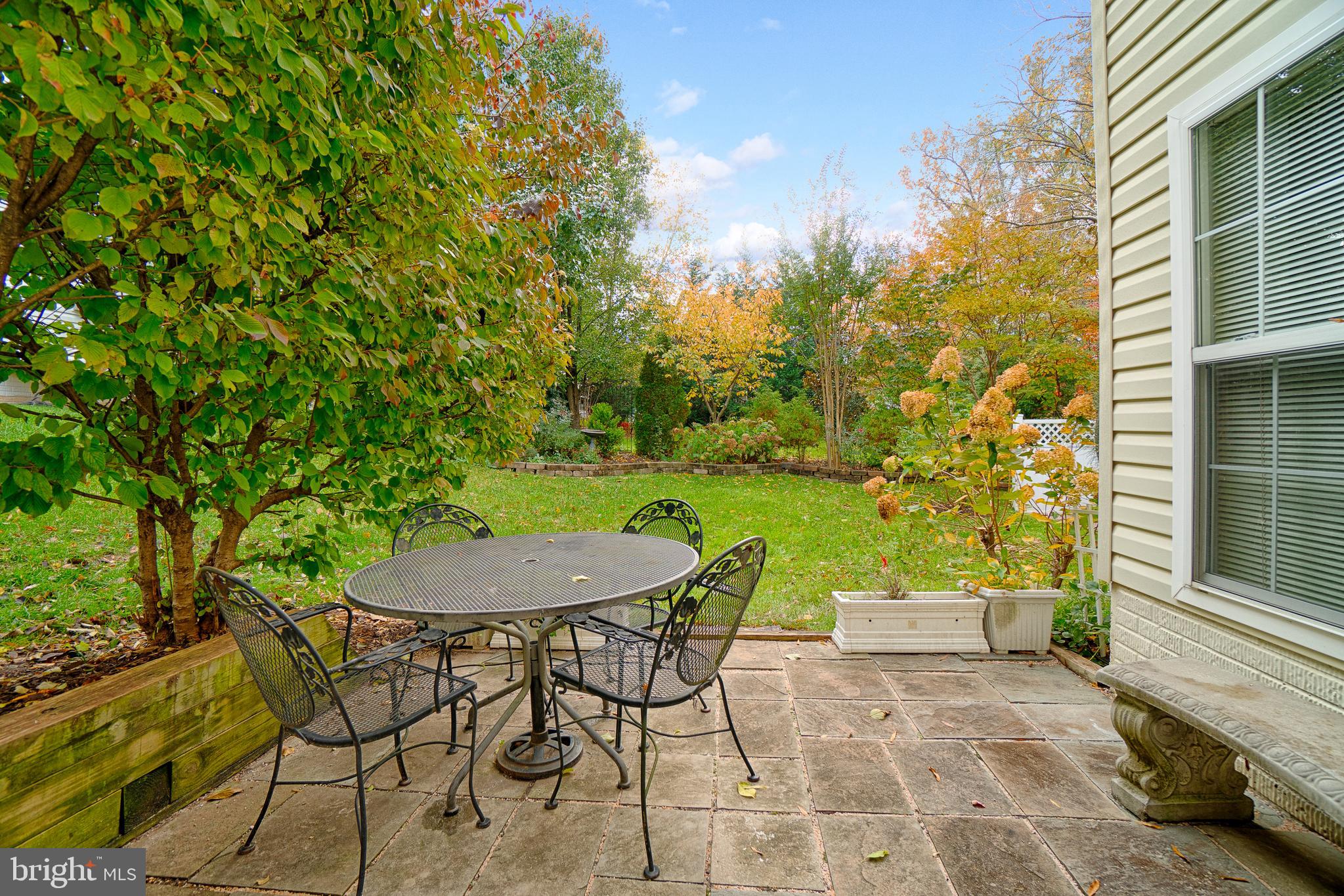 THE COURTS OF FOX MILL - Residential