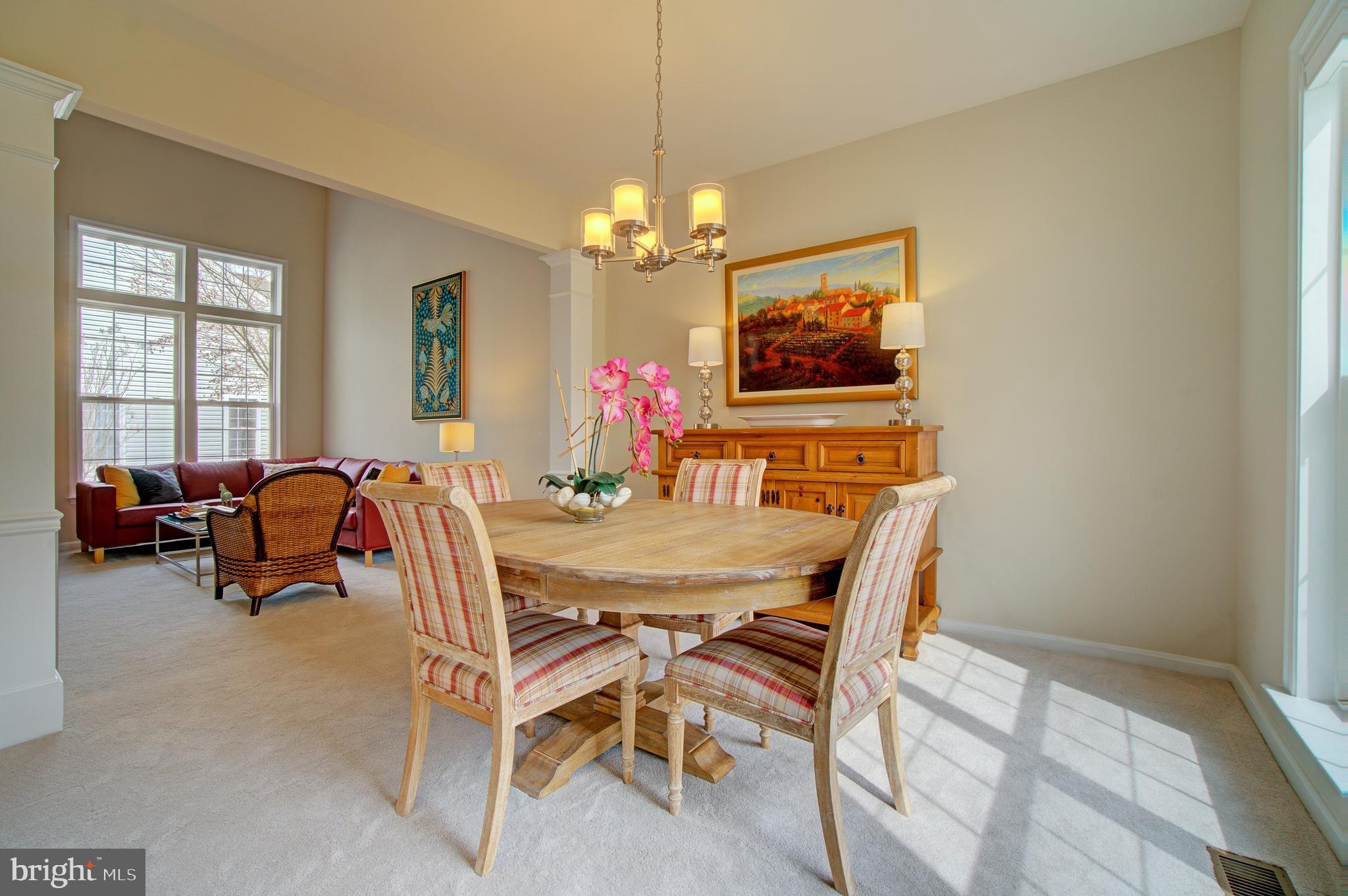 THE COURTS OF FOX MILL - Residential