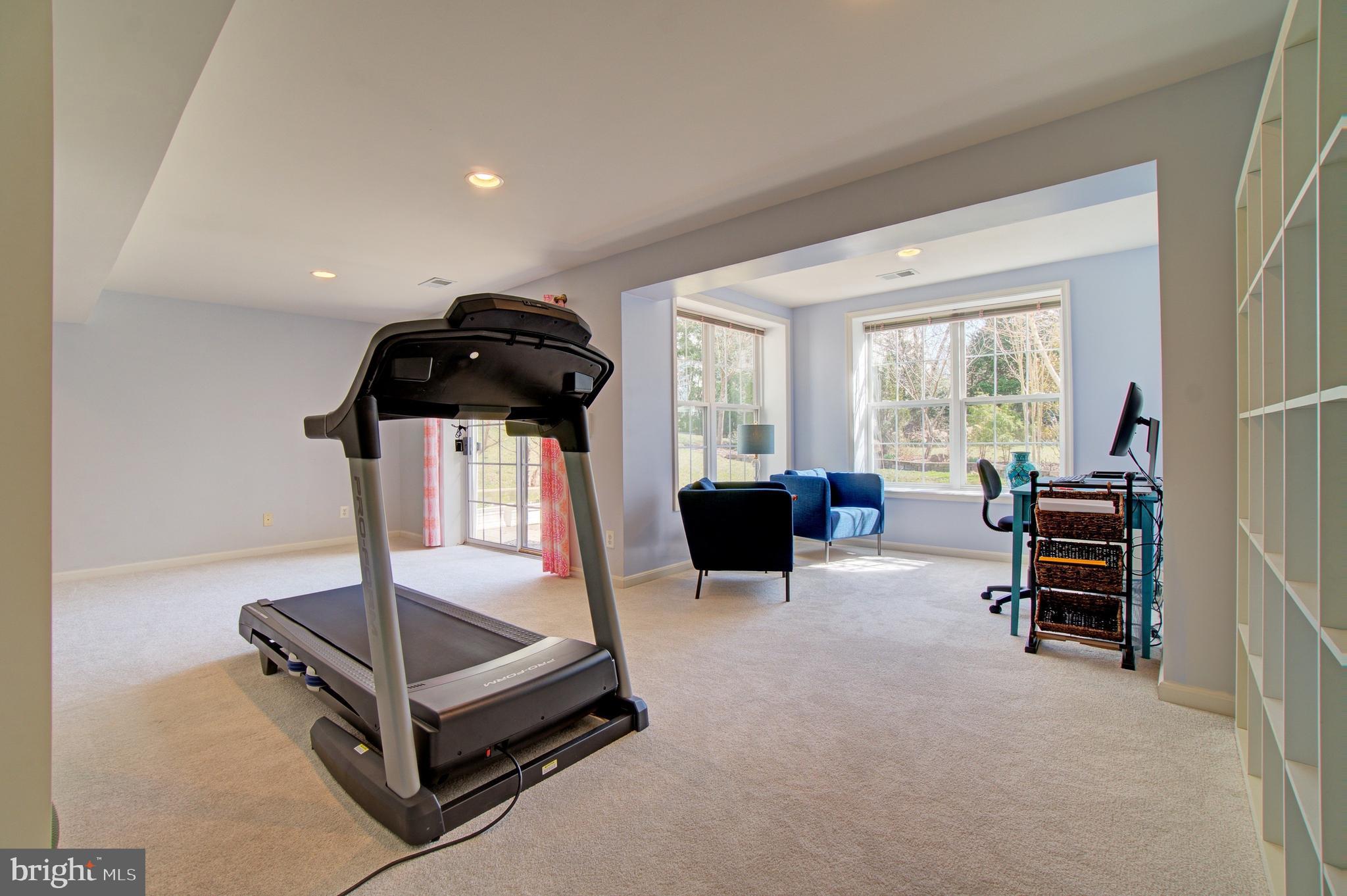 THE COURTS OF FOX MILL - Residential