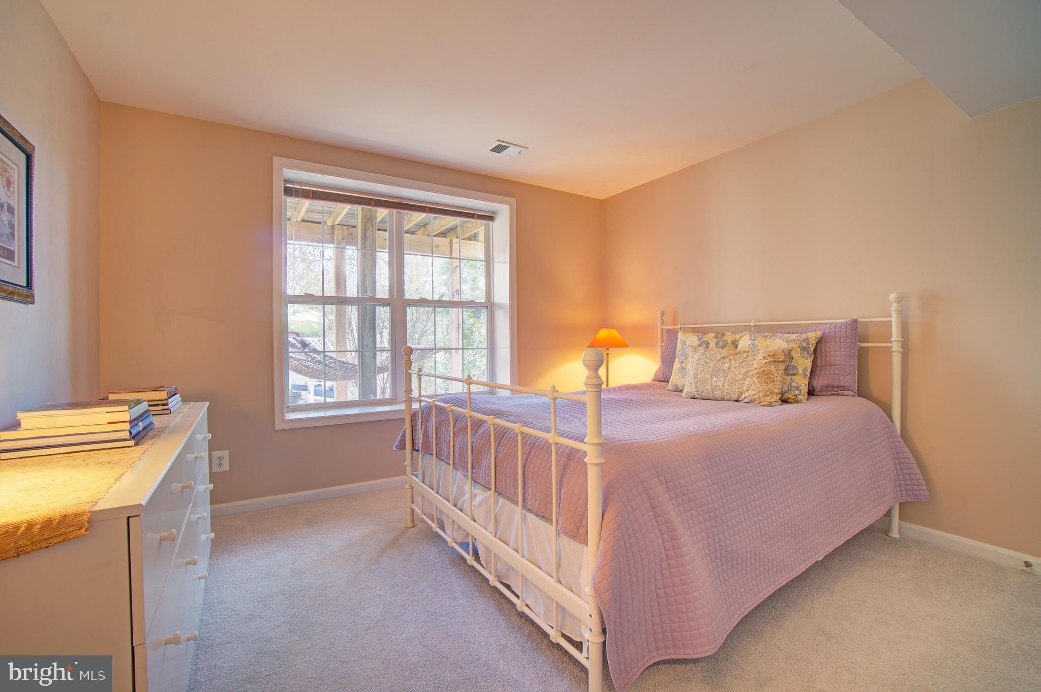 THE COURTS OF FOX MILL - Residential