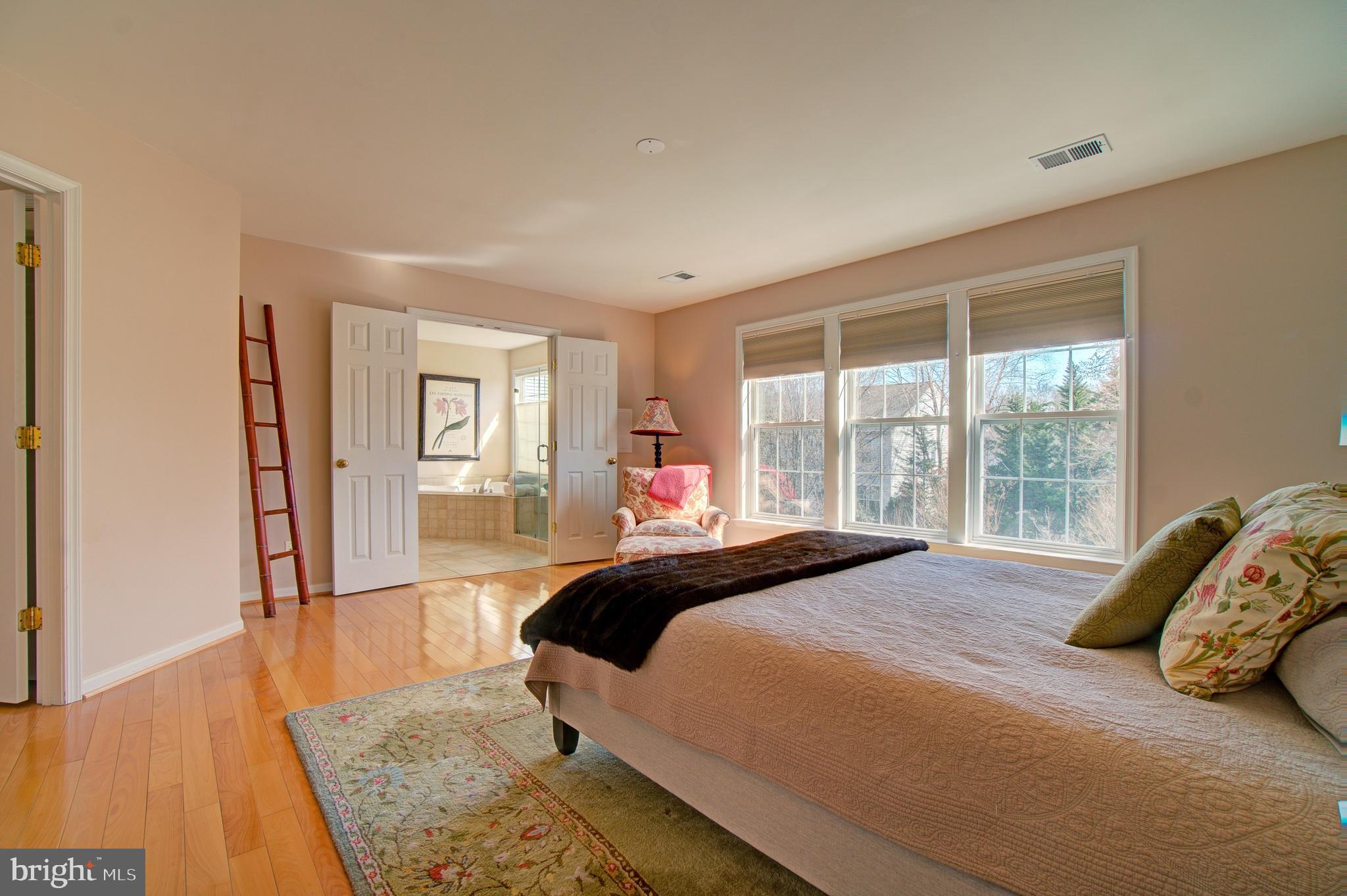 THE COURTS OF FOX MILL - Residential