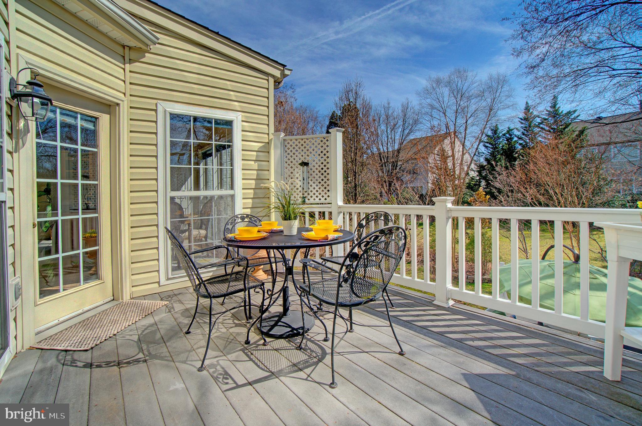 THE COURTS OF FOX MILL - Residential