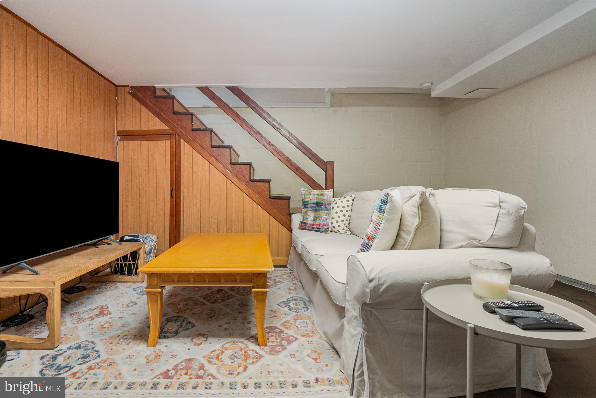 NORTHWOOD - Residential