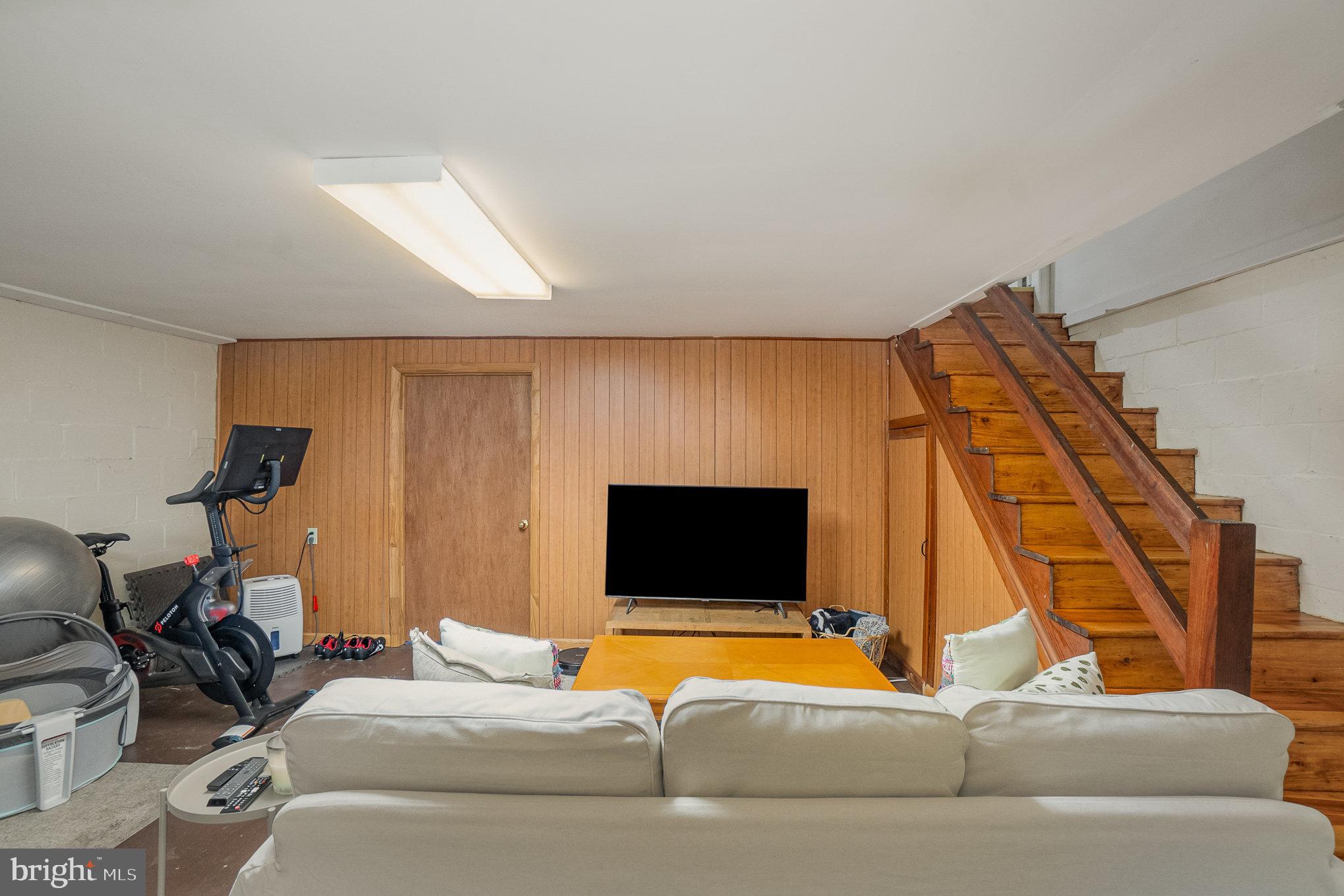 NORTHWOOD - Residential