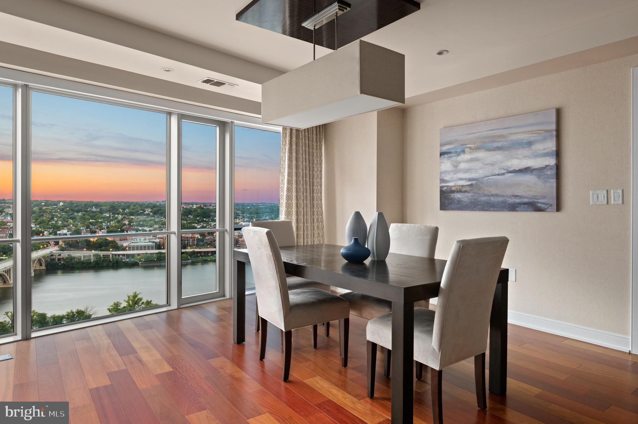 THE WATERVIEW - Residential