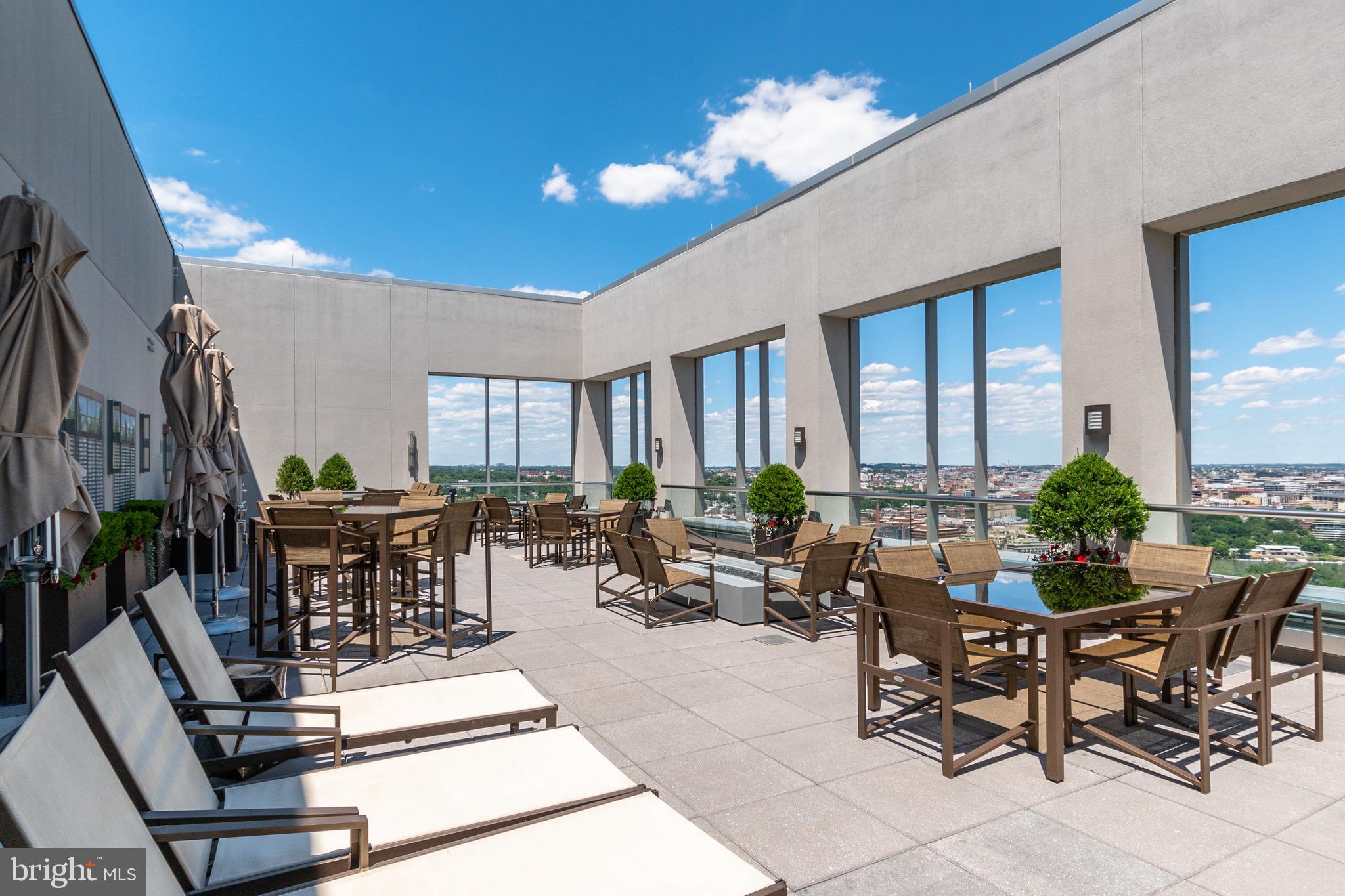 THE WATERVIEW - Residential