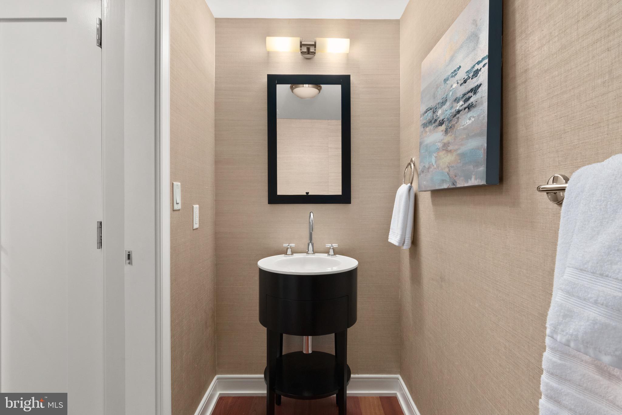 THE WATERVIEW - Residential