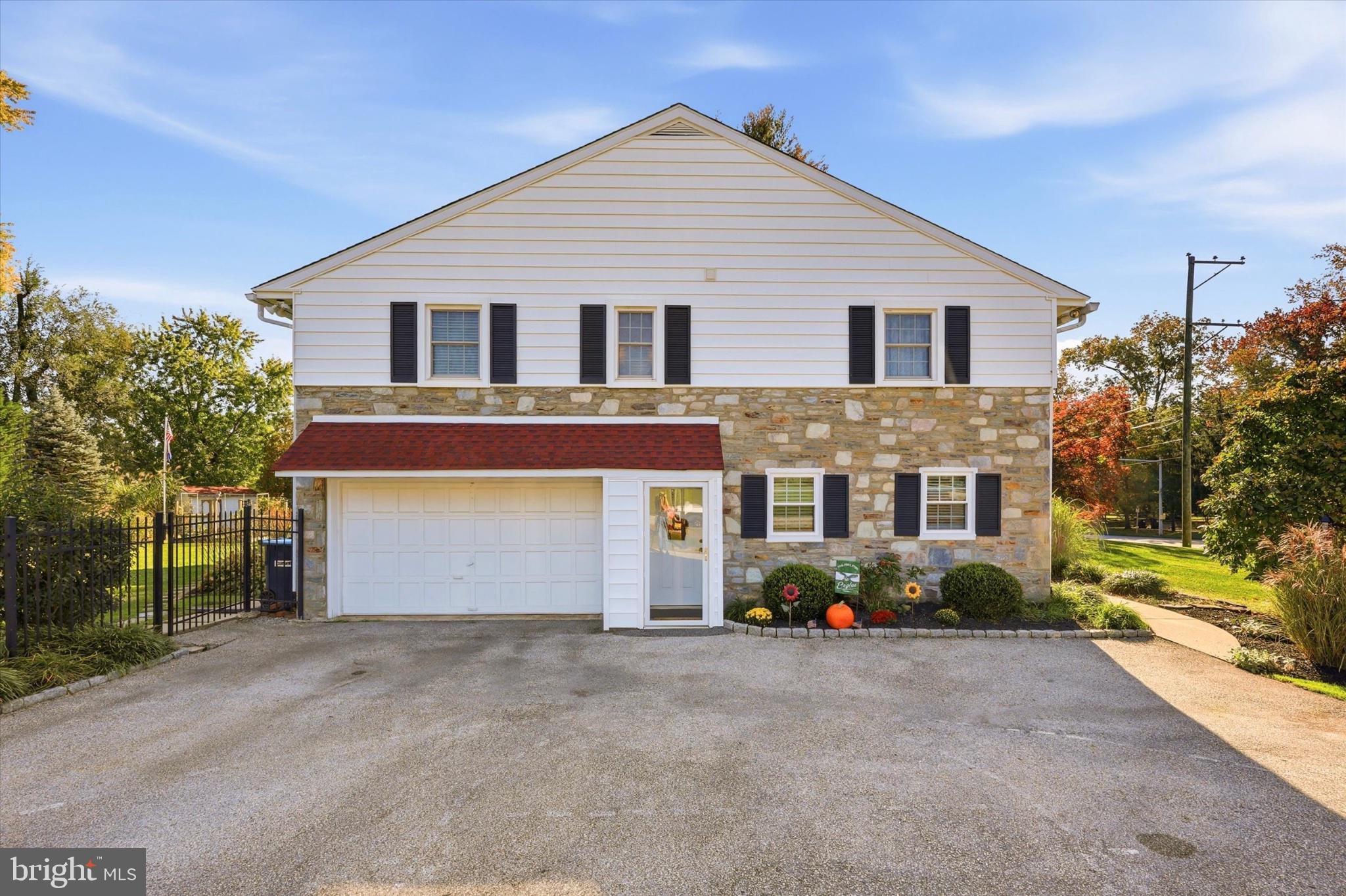 1639 W MAIN STREET