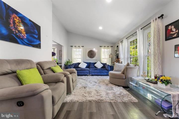 3469 LACROSSE COURT