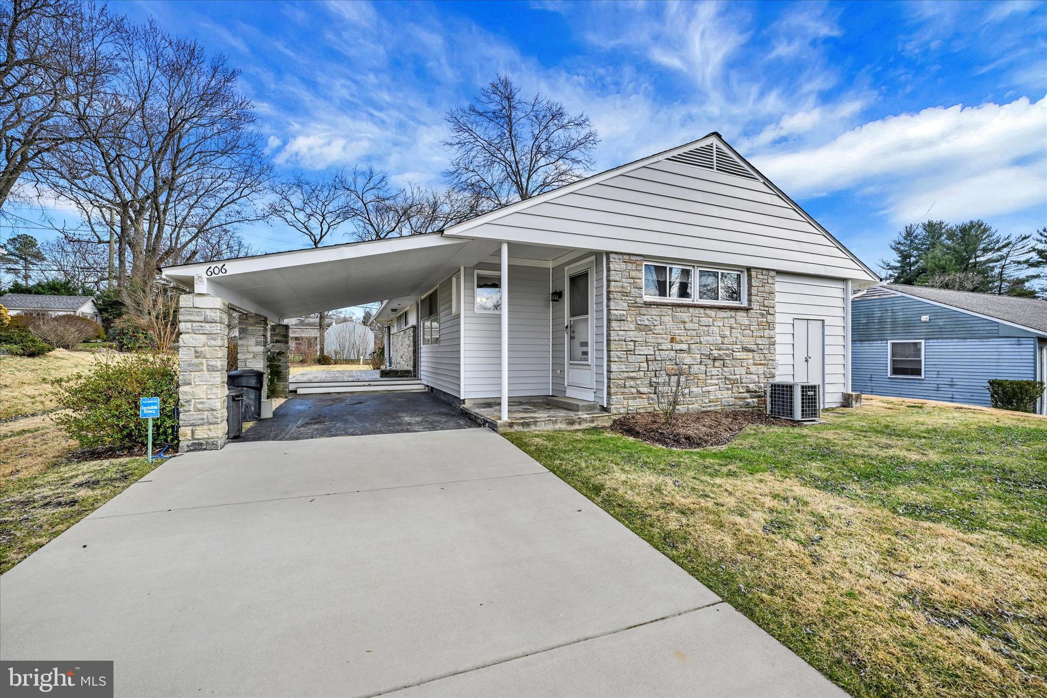 KNOLLWOOD - Residential