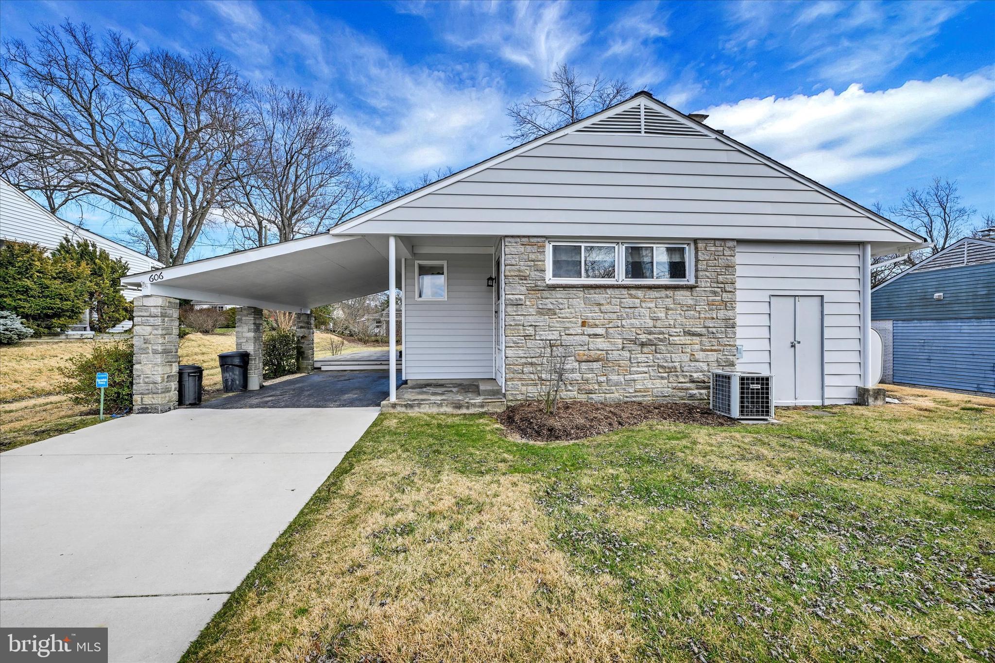 KNOLLWOOD - Residential