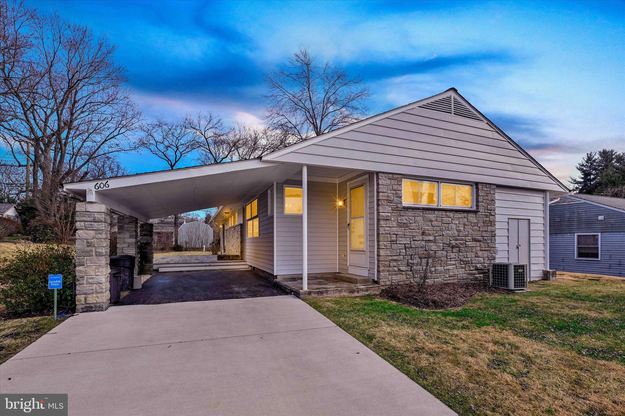 KNOLLWOOD - Residential