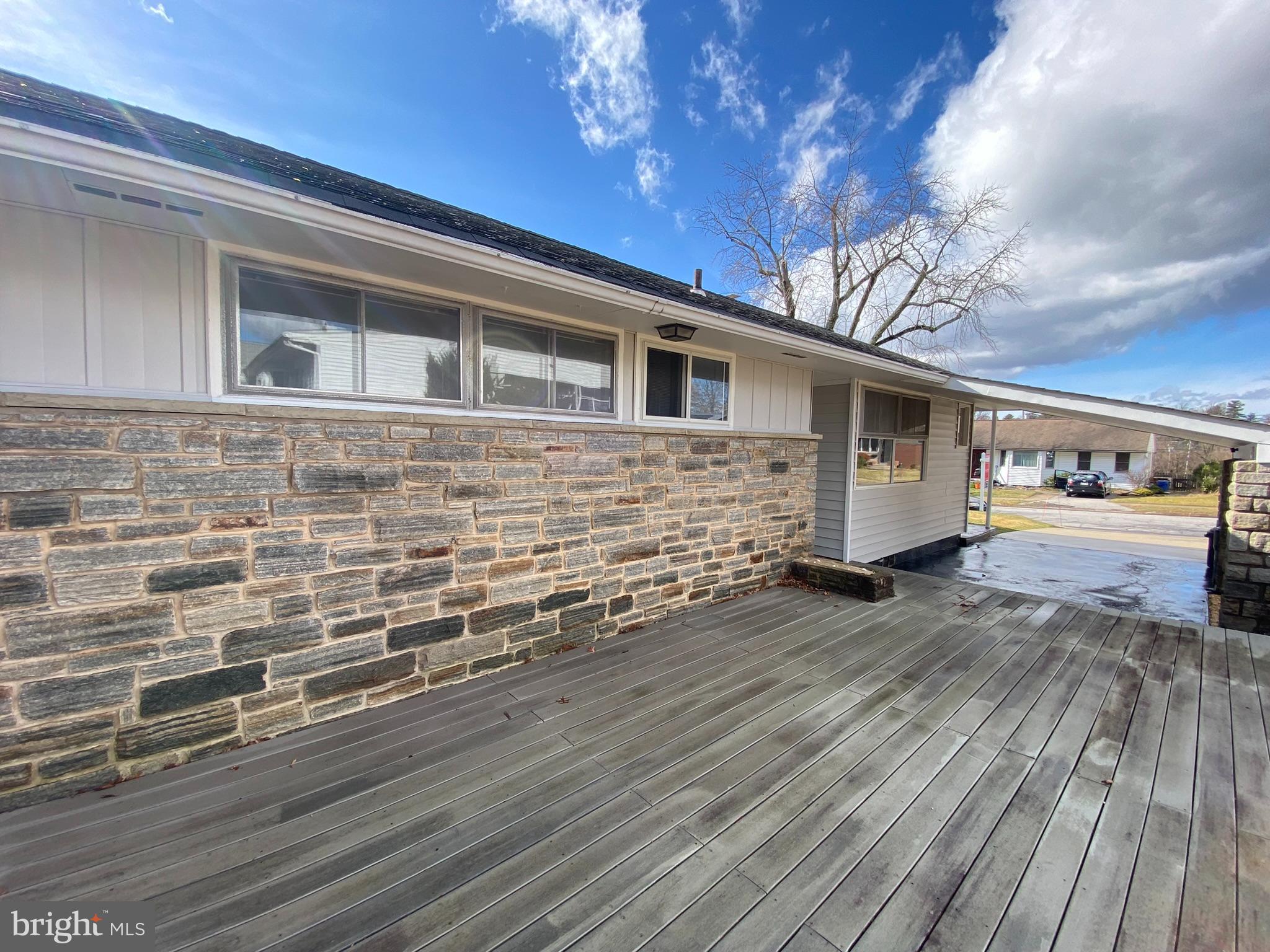 KNOLLWOOD - Residential