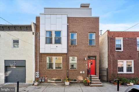 Condo For Sale - 1610 Titan Street #A<br/> PHILADELPHIA, PA 19146