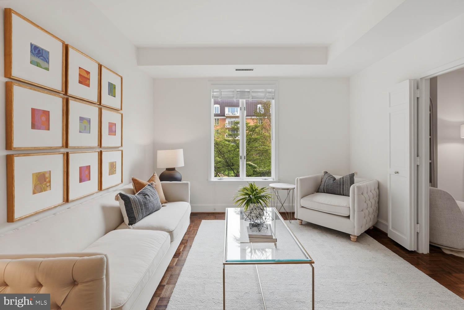 CHEVY CHASE - Residential