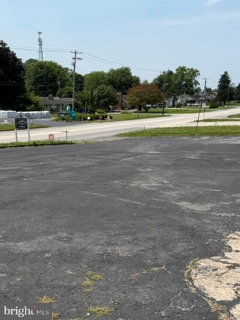 2114 LINCOLN WAY EAST