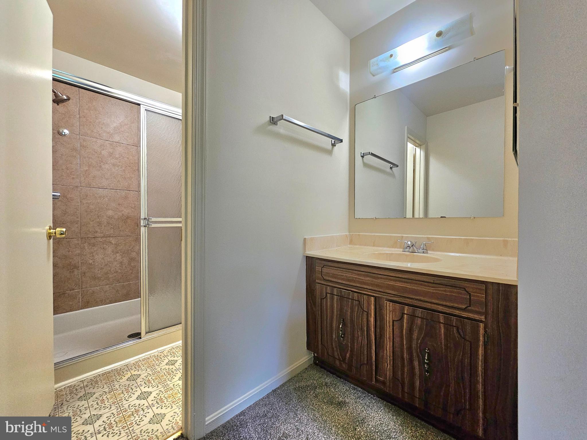 KING PARK WEST - Residential Lease