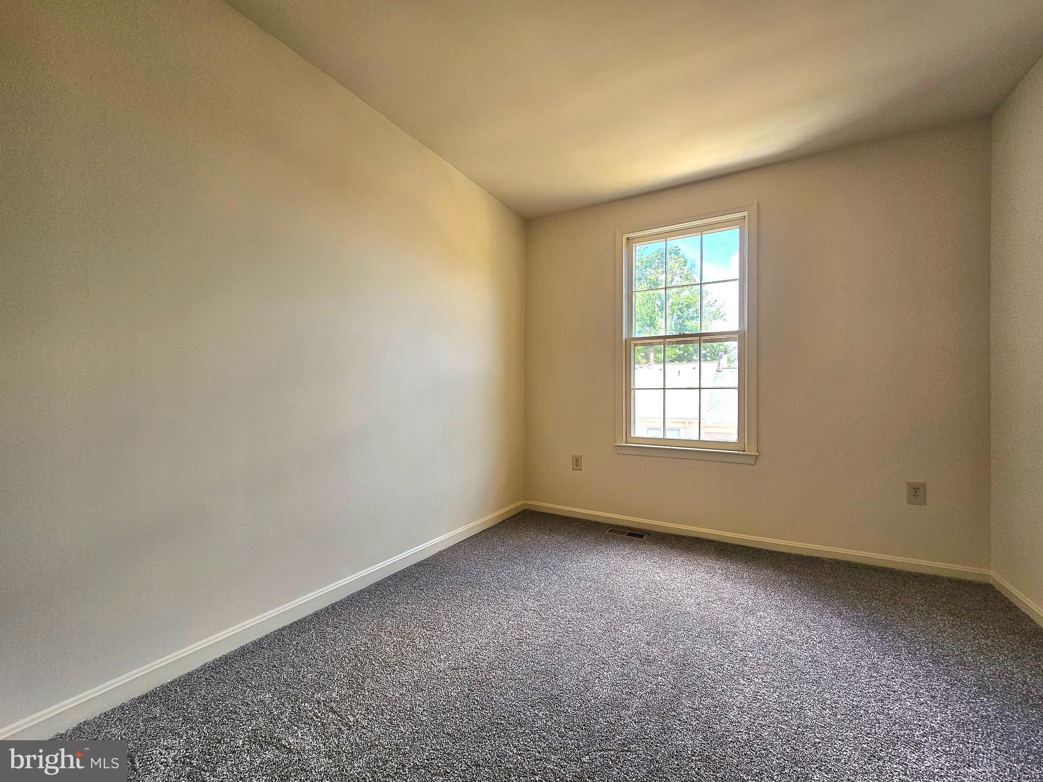 KING PARK WEST - Residential Lease