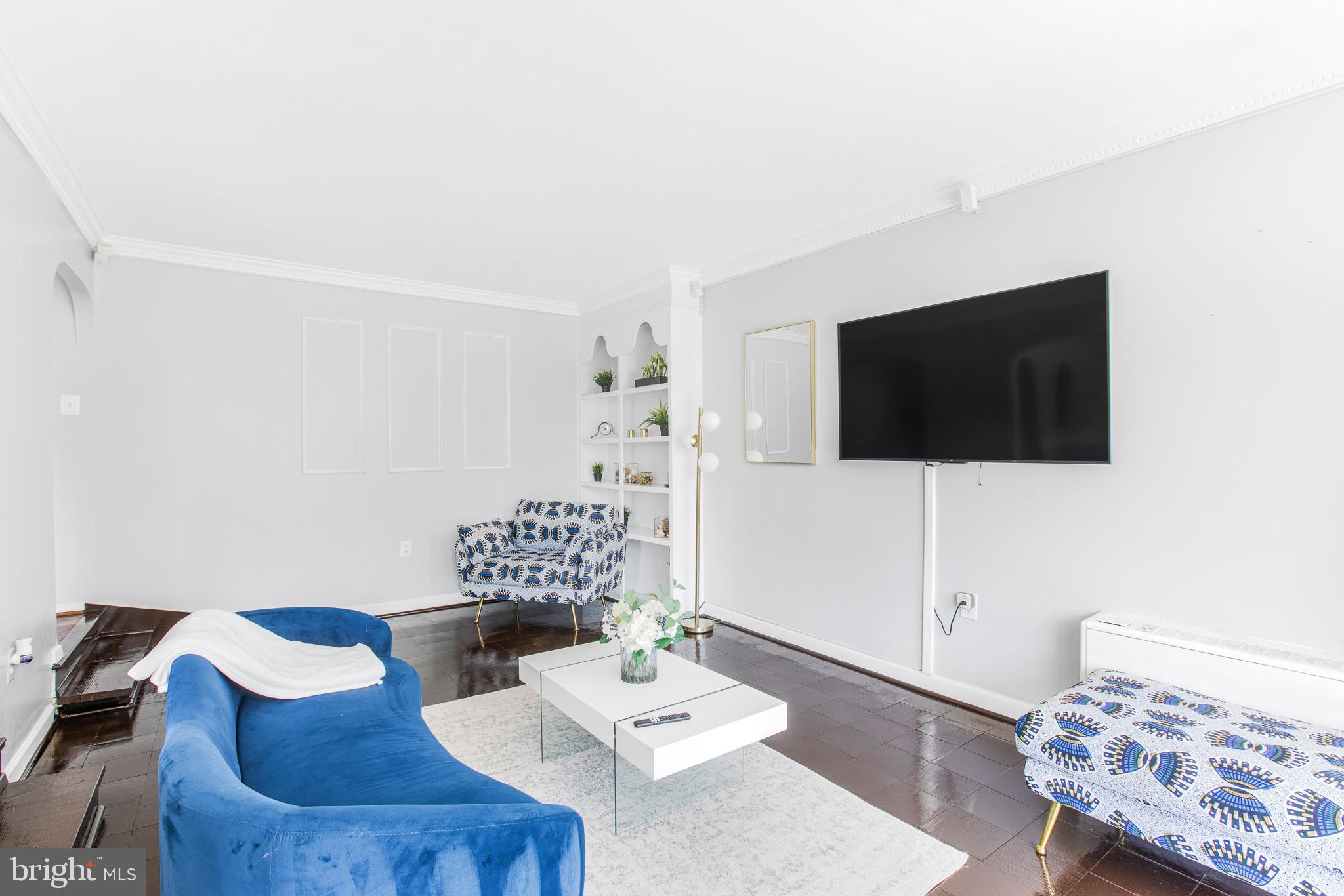 3333 UNIVERSITY BOULEVARD W 104