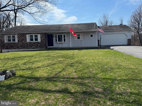 Homes For Sale - 5453 Devonshire Road<br/> HARRISBURG, PA 17112