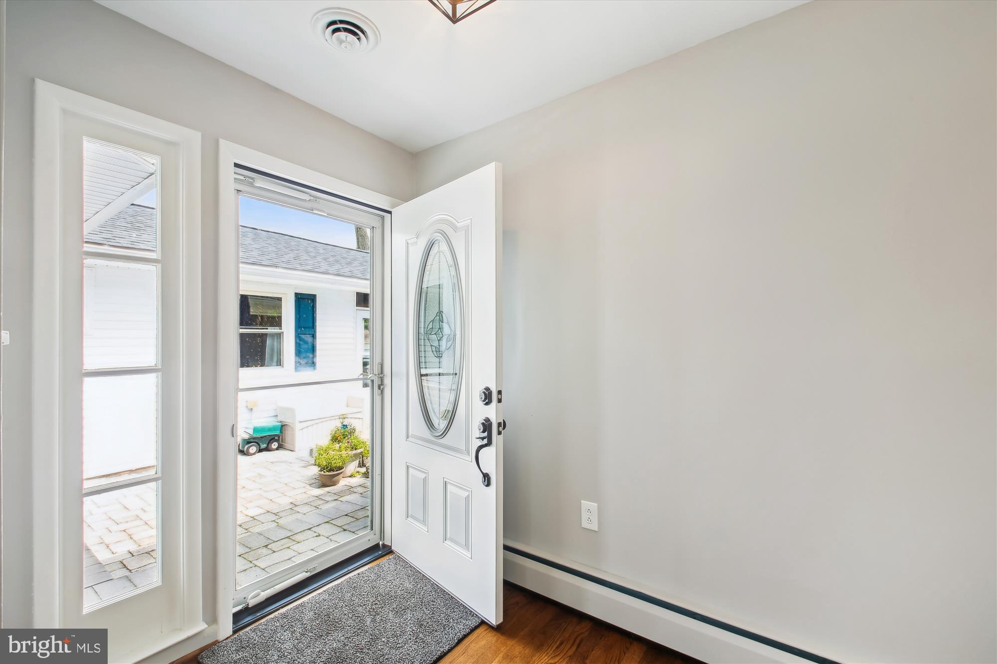 1482 FRIENDLY ROAD