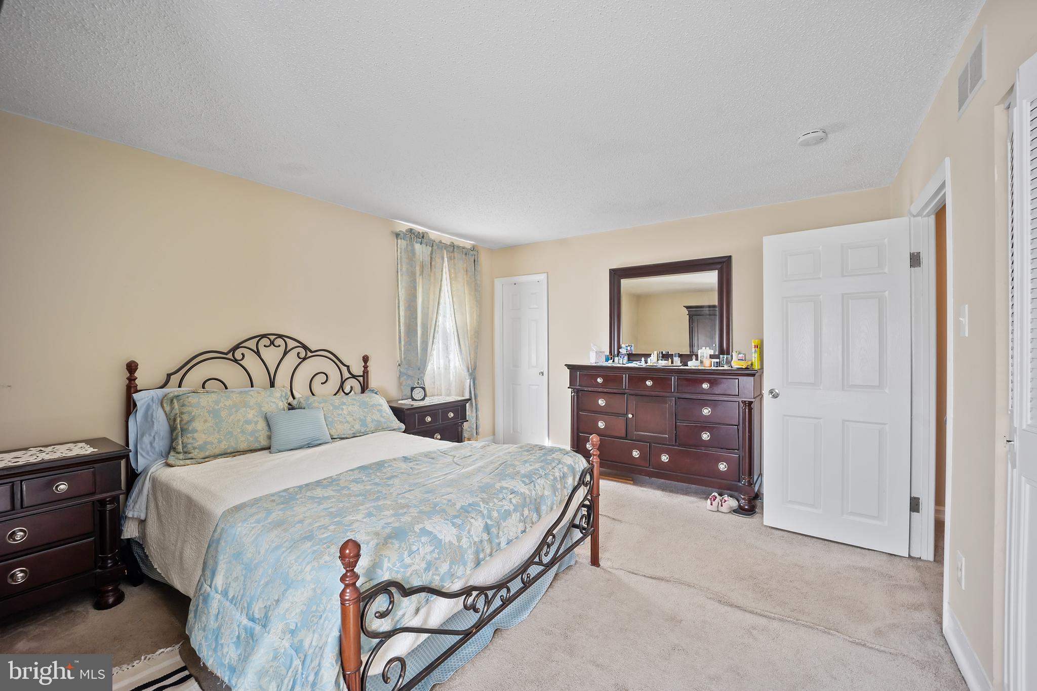 NESHAMINY VALLEY - Residential