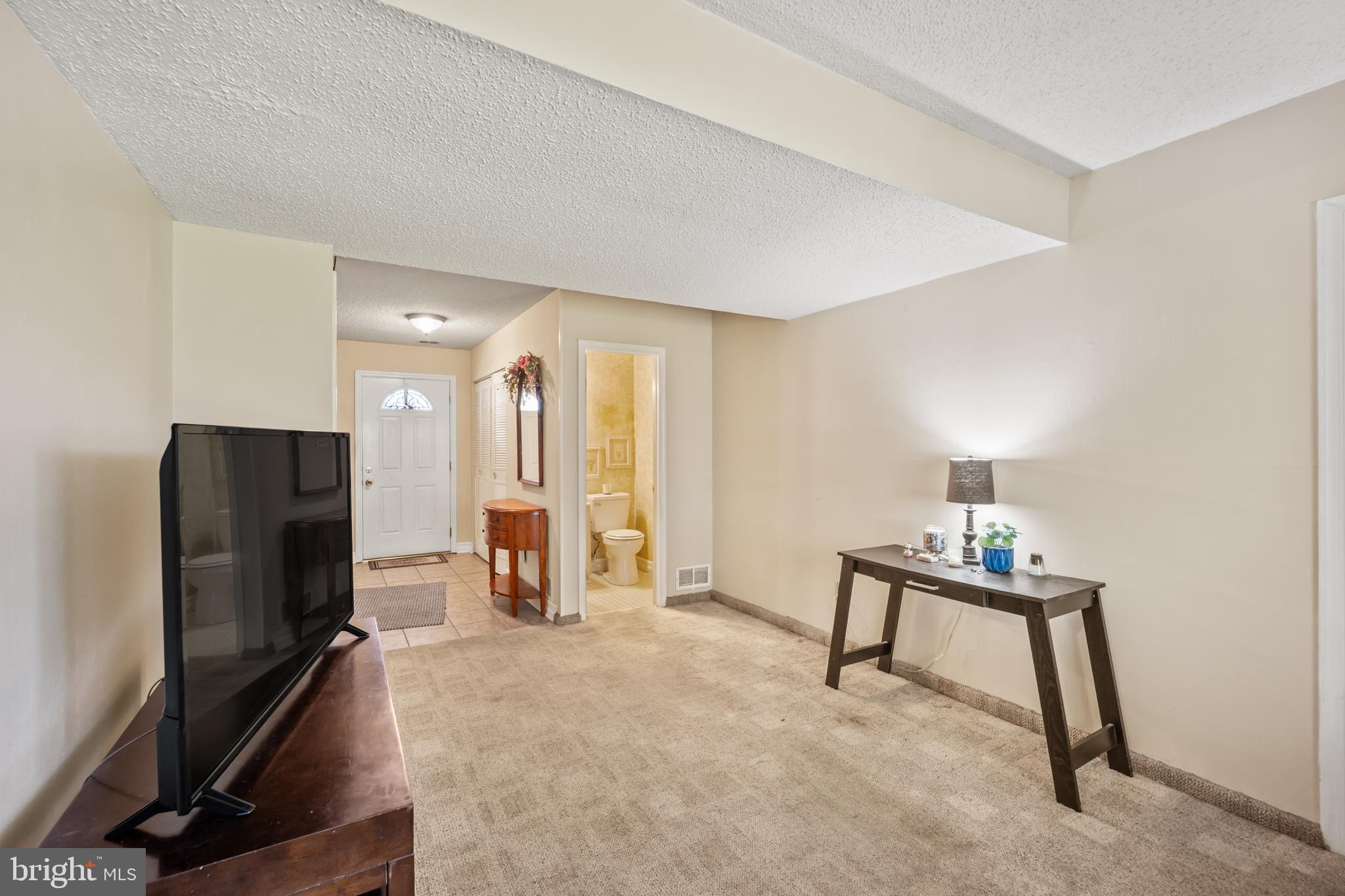 NESHAMINY VALLEY - Residential