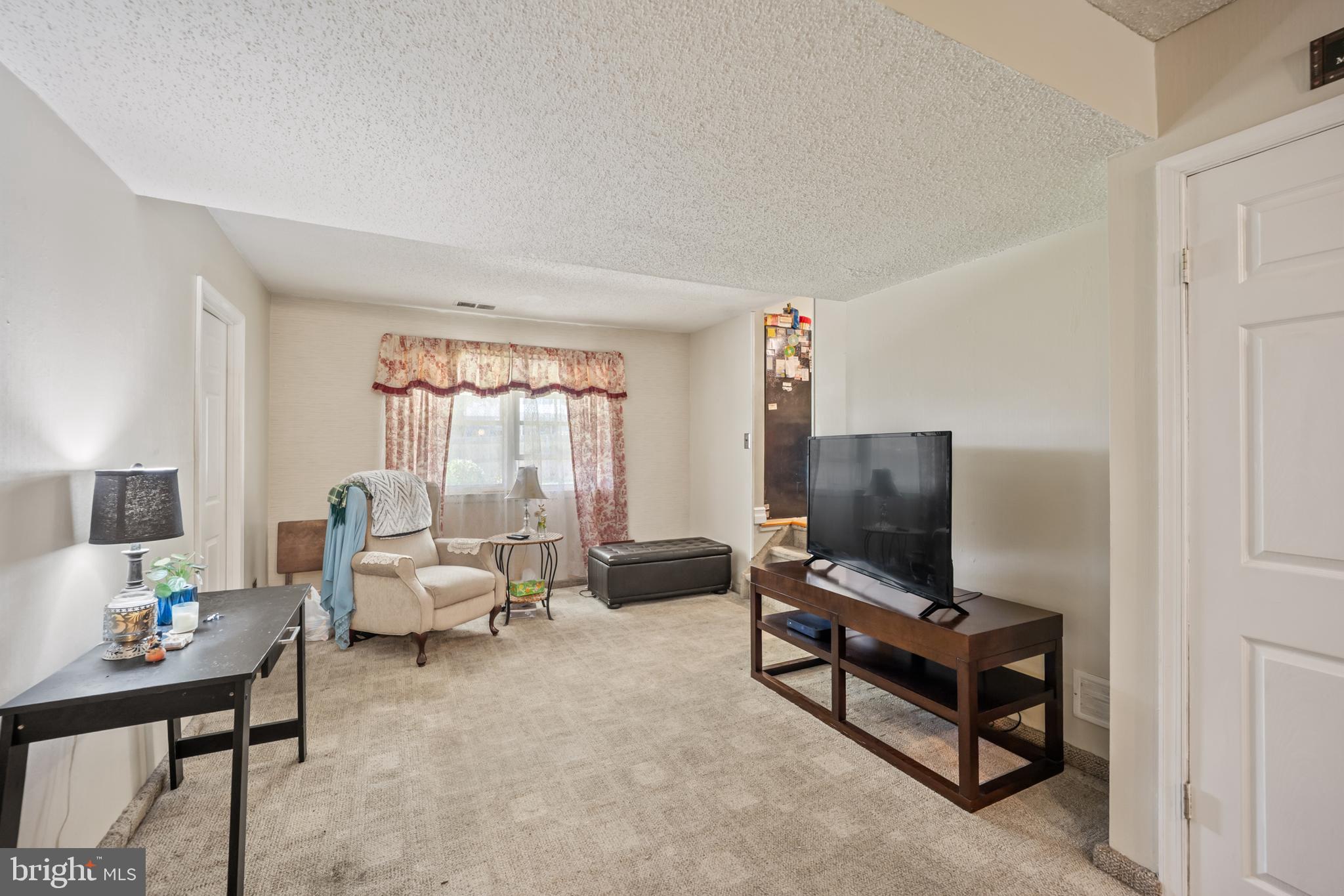 NESHAMINY VALLEY - Residential