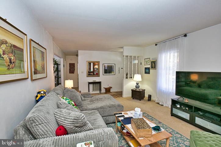 TALL TIMBER PARK - Residential