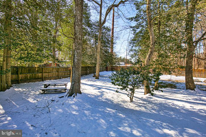 TALL TIMBER PARK - Residential