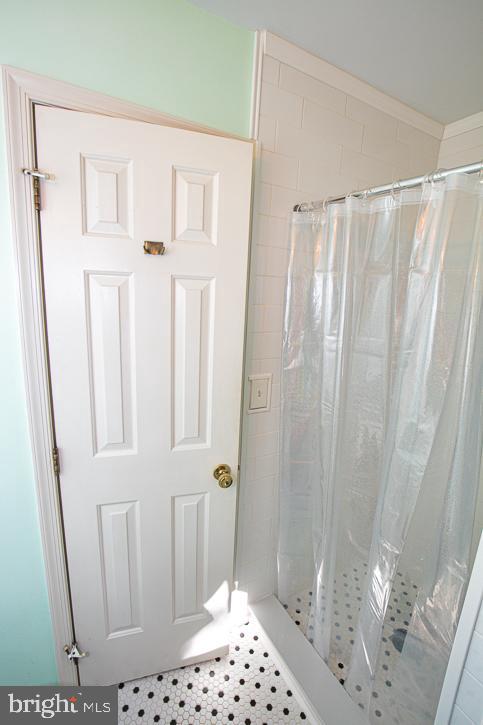 TALL TIMBER PARK - Residential